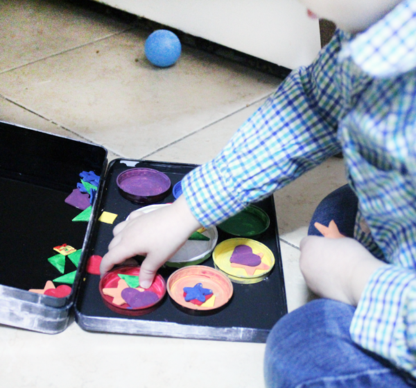 travel sorting toy for toddlers