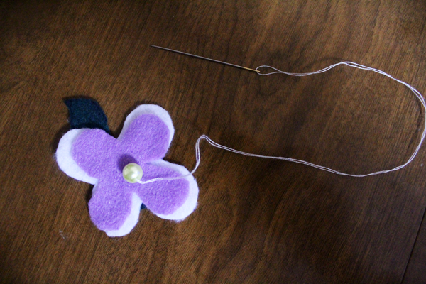 DIY Felt Flower Necklaces
