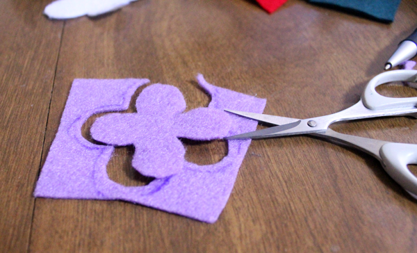 DIY Felt Flower Necklaces