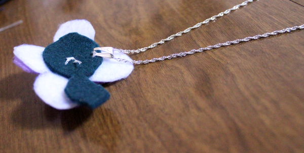 DIY Felt Flower Necklaces