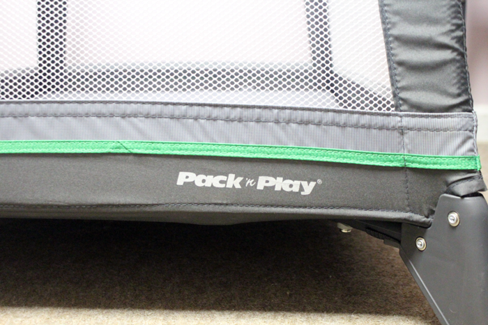 Be an informed buyer! An in-depth and thorough Graco Pack n Play Jetsetter review (new in 2015). Complete with photos and personal experiences.