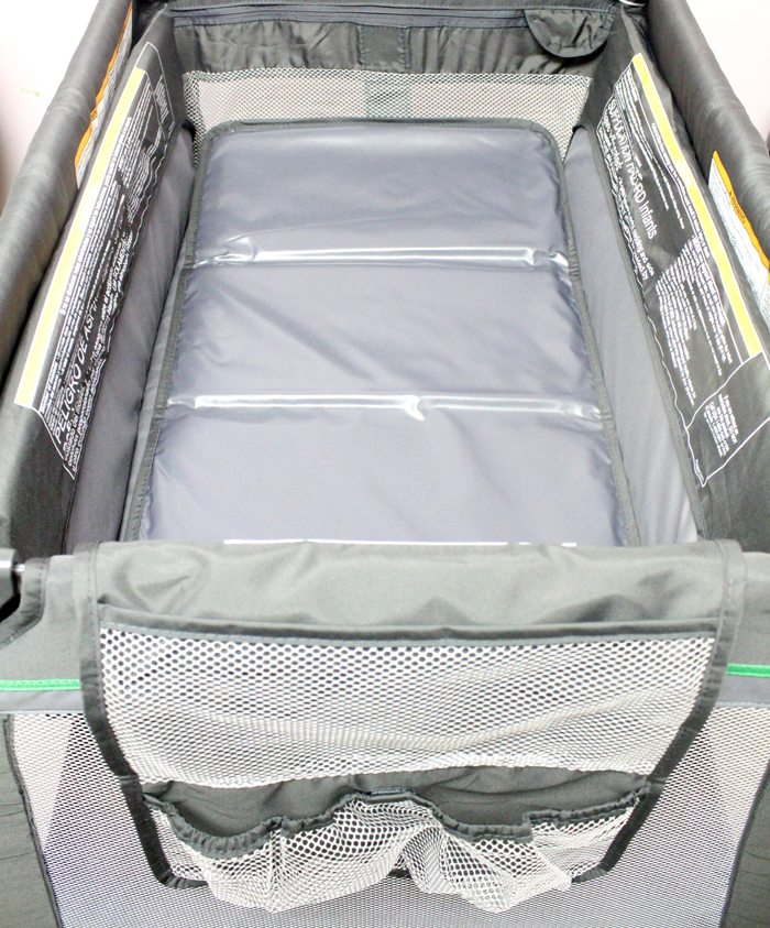 Be an informed buyer! An in-depth and thorough Graco Pack n Play Jetsetter review (new in 2015). Complete with photos and personal experiences.