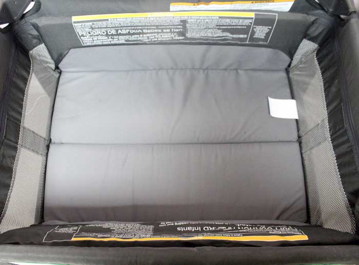 Be an informed buyer! An in-depth and thorough Graco Pack n Play Jetsetter review (new in 2015). Complete with photos and personal experiences.