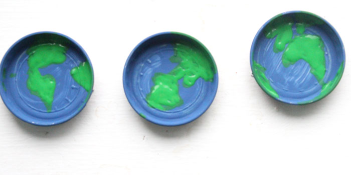 What better way to celebrate Earth day than with an upcycled Earth Day craft? These simple magnets are so cheap and easy to make and they upcycle two types of junk you may have.