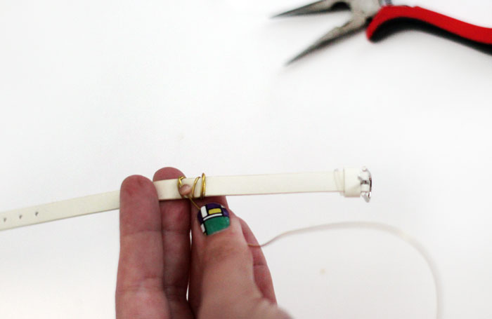 how to make a wire wrapped bracelet tutorial