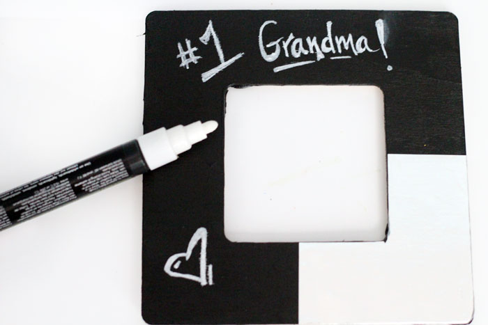 Make this adorable magnetic chalkboard picture frame as a teen party craft, or as a gift for grandparents! You can change up the message each time!