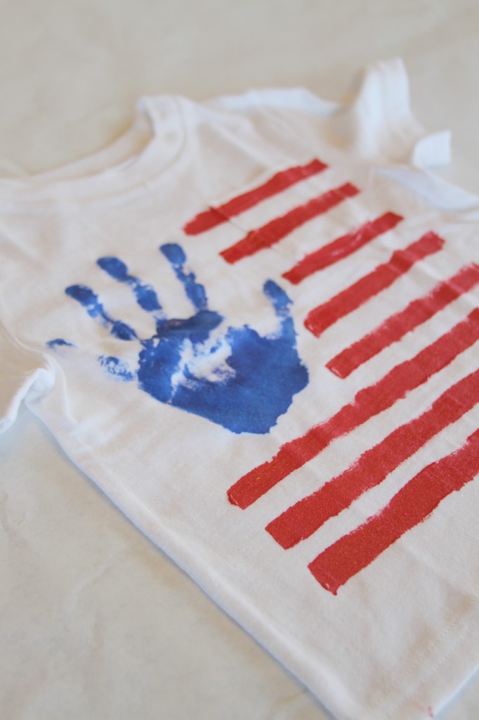 Looking to MAKE something to WEAR this July 4th? You're in the right place! These DIY patriotic clothes, Jewelry, and accessories are for everyone to wear from head to toe on Independence Day