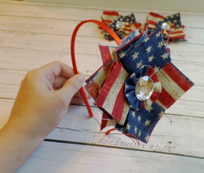 Looking to MAKE something to WEAR this July 4th? You're in the right place! These DIY patriotic clothes, Jewelry, and accessories are for everyone to wear from head to toe on Independence Day