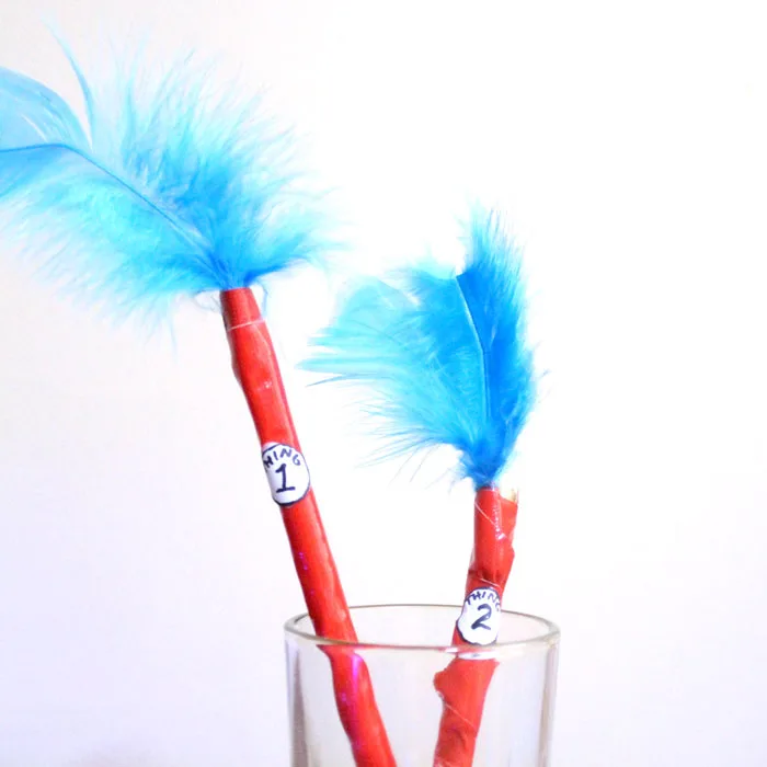 Make these adorable Dr. Seuss inspired craft featuring Thing 1 and Thing 2! It's an adorable DIY for back to school or any time of year, and is perfect for kids, teens and tweens!