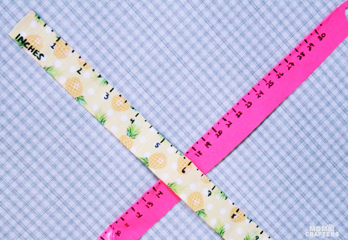 Make these bright and pretty DIY flexible rulers - a simple back to school craft for tweens and teens!