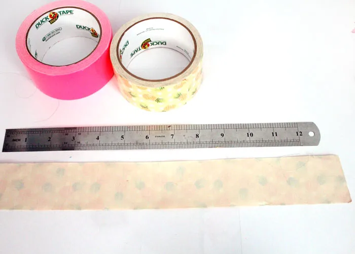 Make these bright and pretty DIY flexible rulers - a simple back to school craft for tweens and teens!
