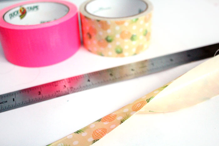 Make these bright and pretty DIY flexible rulers - a simple back to school craft for tweens and teens!