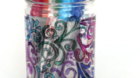 Upcycle jars: a craft to unwind with!