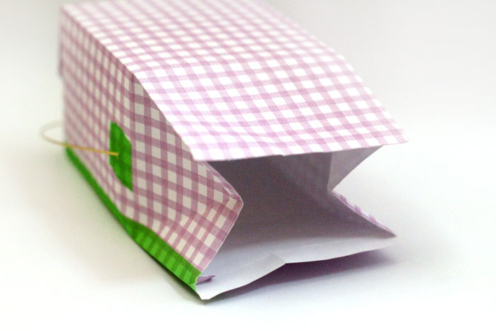 Make these adorable DIY Milk Carton Treat Box or bags with the free printable template! They are perfect for halloweeen, birthday parties, or any favors or gifts