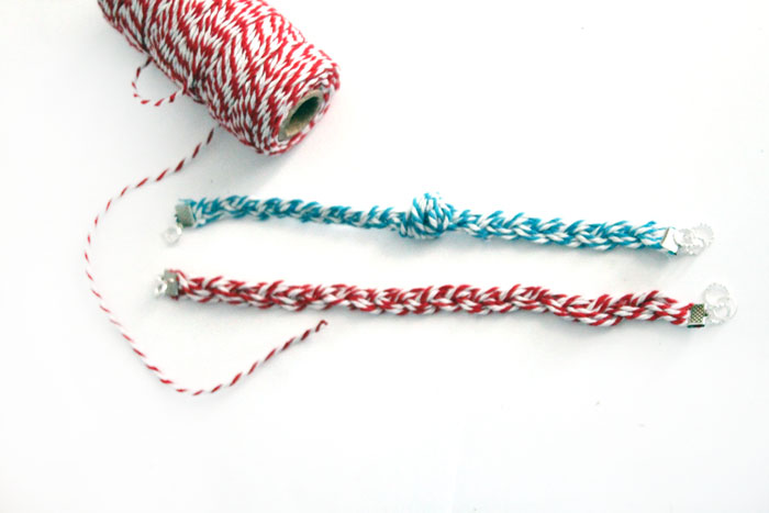 Make these adorable DIY braided friendship bracelet! A quirky jewelry making craft to learn some basic techniques.