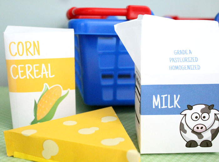 Oh, these are so stinkin' cute - and you can print it for free! Free printable groceries for pretend play and fun kids activities - including cereal, milk, and cheese. Print the designs or make your own.