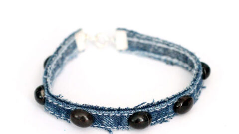 Recycled denim bracelet tutorial