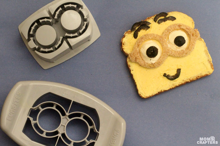 Make this adorable Minion sandwich - a healthy lunch or snack, perfect for kids. Your kids will even have fun making it with you!