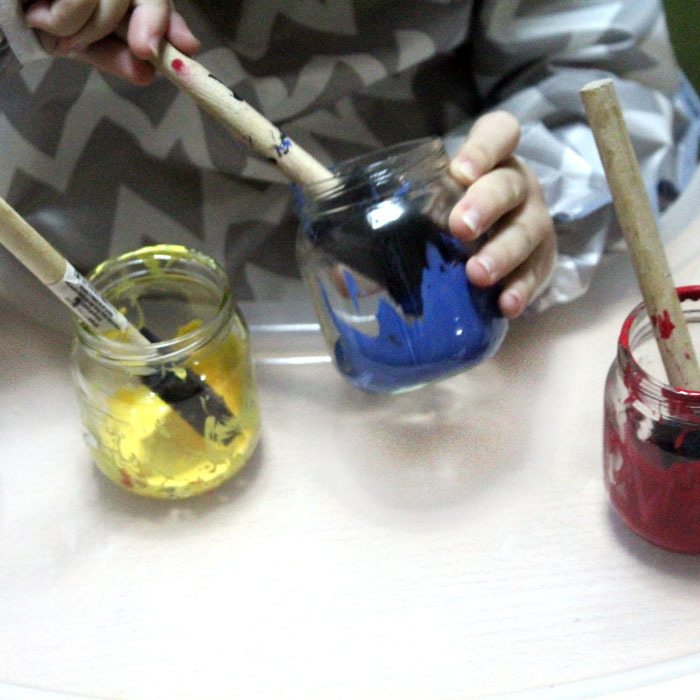 These primary color luminaries are 100% made by toddlers! Click to see how this neat toddler painting activity and craft is done.