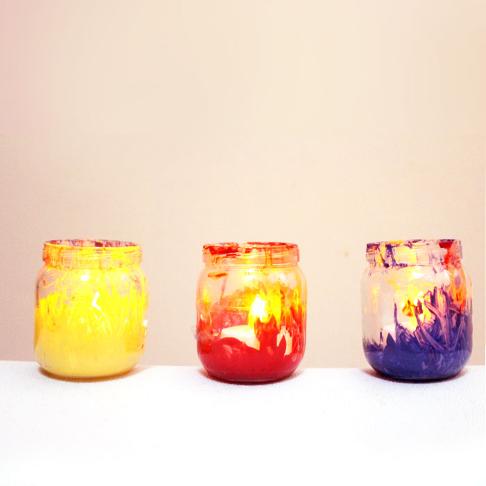 These primary color luminaries are 100% made by toddlers! Click to see how this neat toddler painting activity and craft is done.