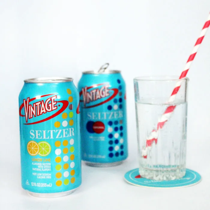 Who knew that carbonated water could be so versatile?! Click to check out these 11 GENIUS alternative uses for seltzer - it can solve some common household problems!