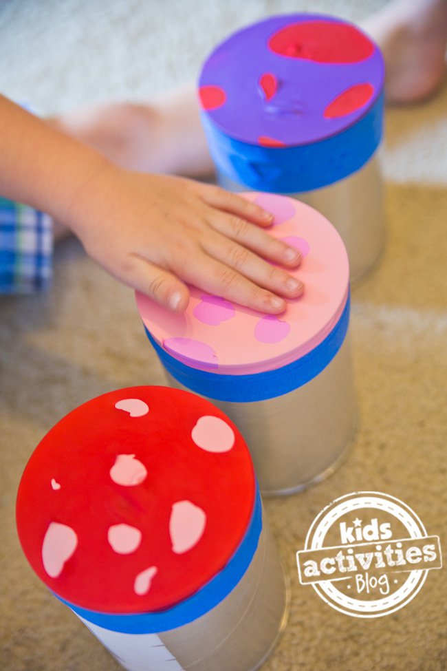 I am obsessed with how simple and easy these DIY musical instruments are to make! They are all great crafts for kids and DIY toys for moms to make, and great kids activities for music and movement.