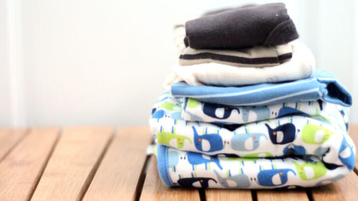 5 Crafts to Preserve Baby Clothes