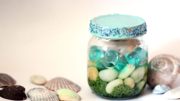 Beach-in-a-jar Seashell Keepsake Craft