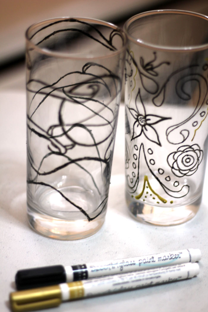 These DIY painted glasses are so cool - made using free printable adult coloring pages! They are an amazing DIY gift - they look beautiful and are dishwasher safe.