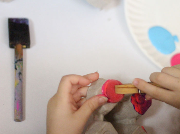 I made these beautiful egg carton flowers as a collaborative craft with my toddler! He had so much fun and is so proud of them! If you're looking for a pretty flower kids craft made fro upcycled materials, this is definitely one to try!