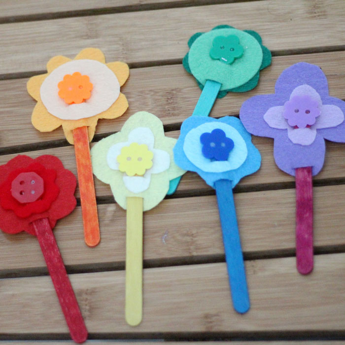 DIY Fine Motor Toy: Color-matching flowers