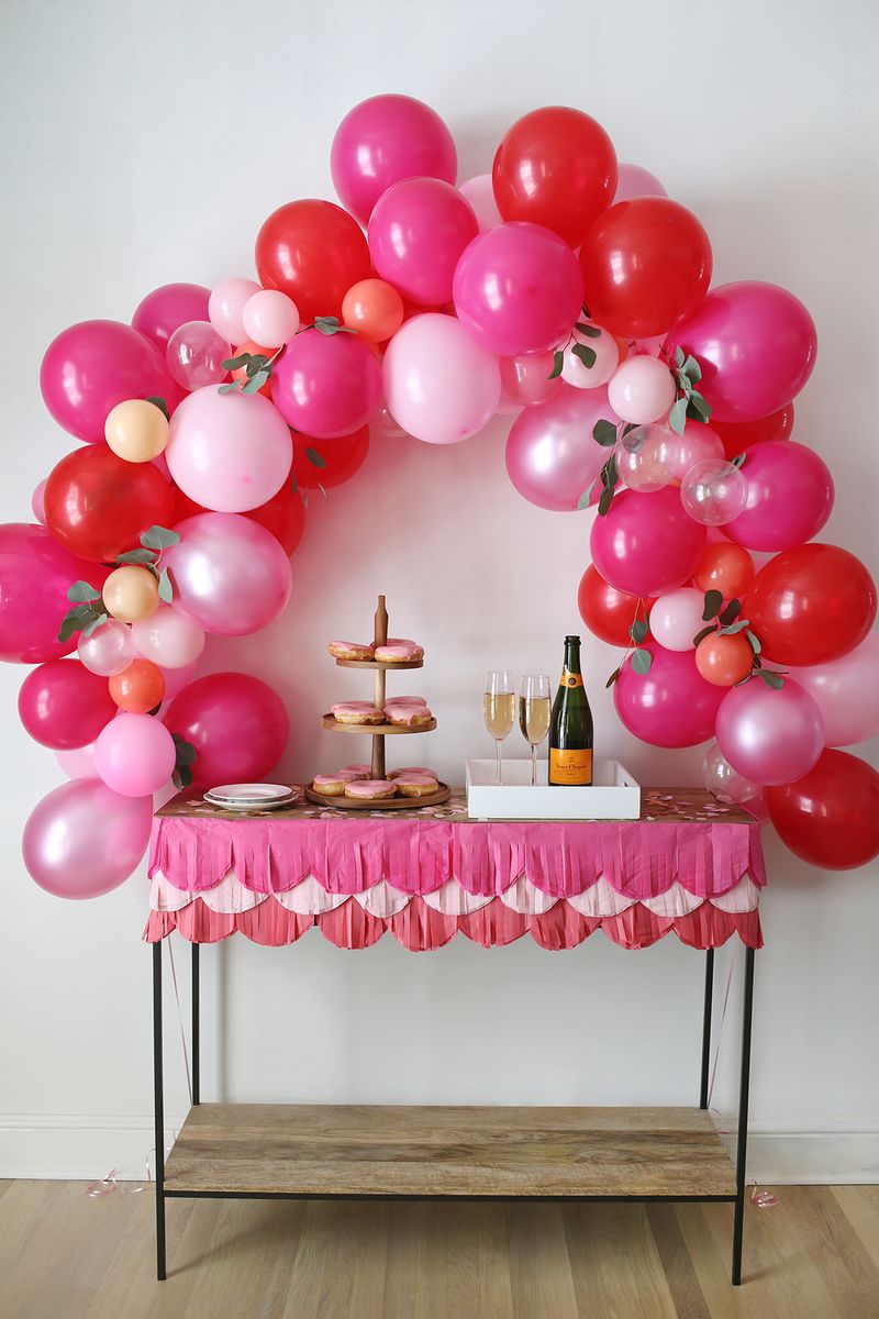 16 awesome things to make with balloons - you'll love these easy balloon crafts are for all skill and age levels! You'll find crafts for kids, teens, and adults with easy ideas to repurpose balloons you have left over from a birthday party.