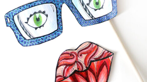 Free Printable Color-in Photo Props