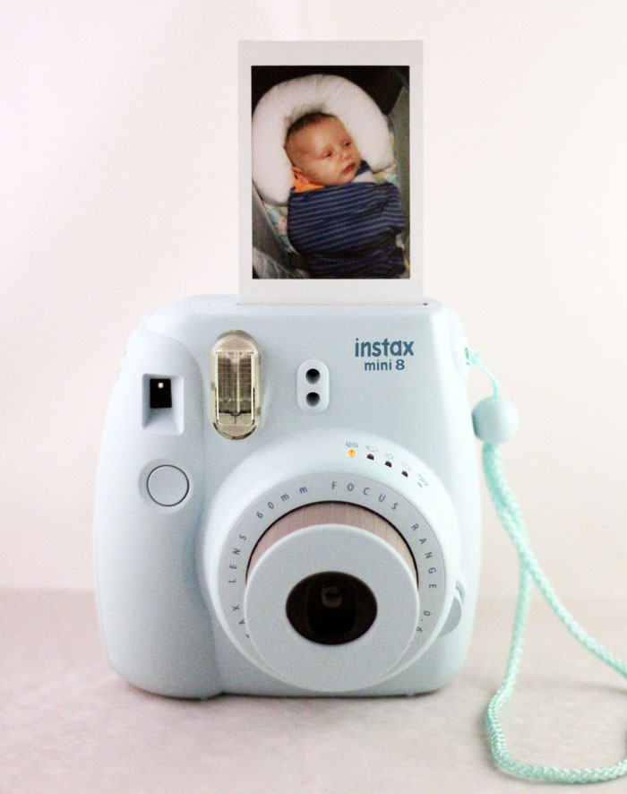 Photo gifts make some of the most meaningful gift ideas, but you can go further from a framed print. From DIY ideas to classes, these six alternative ways to gift photos will definitely be loved!