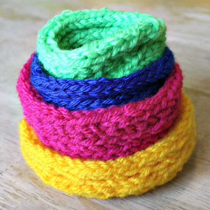 Knit stacking bowls