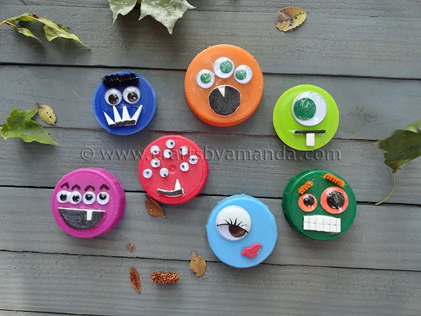 I love these recycled bottle cap crafts and DIY ideas! I love to collect beer bottle caps AND plastic soda bottle caps, and then making crafts for kids, seasonal crafts, art projects, diy toys, magnets and more with them.