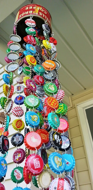 I love these recycled bottle cap crafts and DIY ideas! I love to collect beer bottle caps AND plastic soda bottle caps, and then making crafts for kids, seasonal crafts, art projects, diy toys, magnets and more with them.