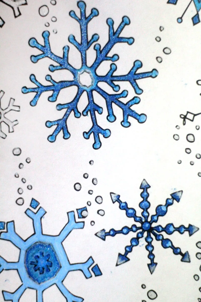 I had such fun coloring this snowflake winter coloring page for grown-ups! IF you like to relax with adult colouring pages and adult therapy, this free printable coloring page for adults is perfect for you. Great for teens, adults, tweens, and anyone who loves a good art challenge.