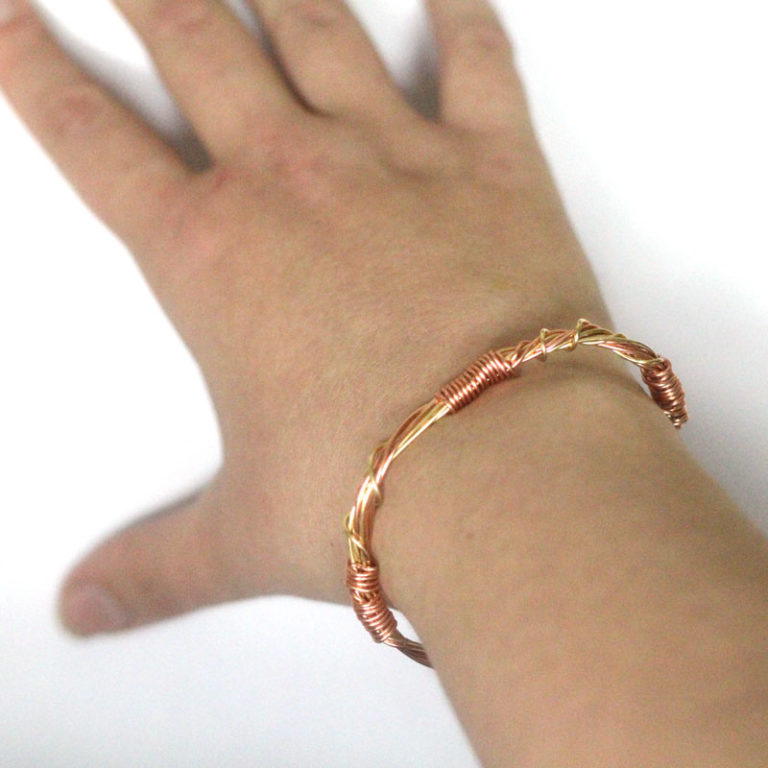 DIY Easy Wire Wrapped Bangle