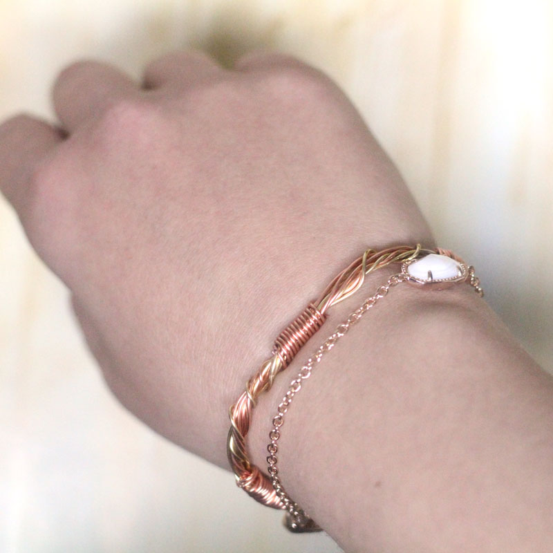 This beautiful wire wrapped bangle is perfect for stacking, for day or evening! I even wear mine alone and get so many compliments - just follow the simple step by step jewelry making tutorial including a video as well. This DIY jewelry making project is perfect for beginners or intermediate level