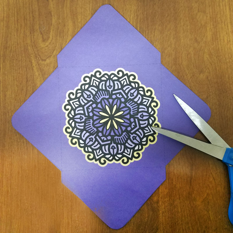 I use these free printable sandwich envelopes as a recyclable alternative to sandwich bags - plus my son loves them! They are a really great way for moms to make lunch a little more fun and special. You can use these free printable square envelopes for note cards and staionery too - one has a fun typography message and one has pretty mandala art on it. 