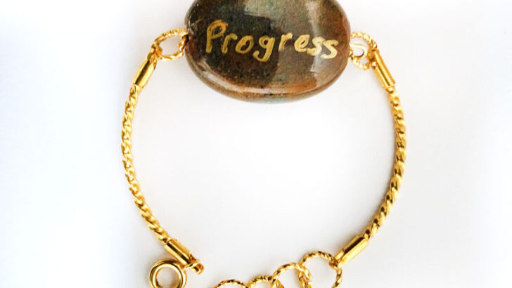 Resolution Bracelets: Keep Your One-Word Resolution in sight!