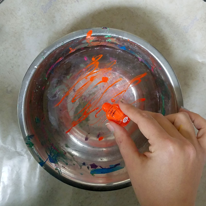 Make this beautiful rainbow candle as a DIY gift or a pretty home decor! The sheer layers of nail polish look a bit like water colors and the texture adds so much life. I had to try a few times to see the best way to make this dipped nail polish rainbow craft but now I can share my best tips with you so you'll get it right the first time (click for details)