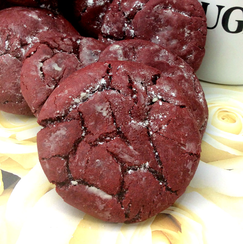 These delicious red velvet cookies are totally a comfort food! Try out this easy dessert recipe to serve with a side of vanilla ice cream, or to dip into your coffee