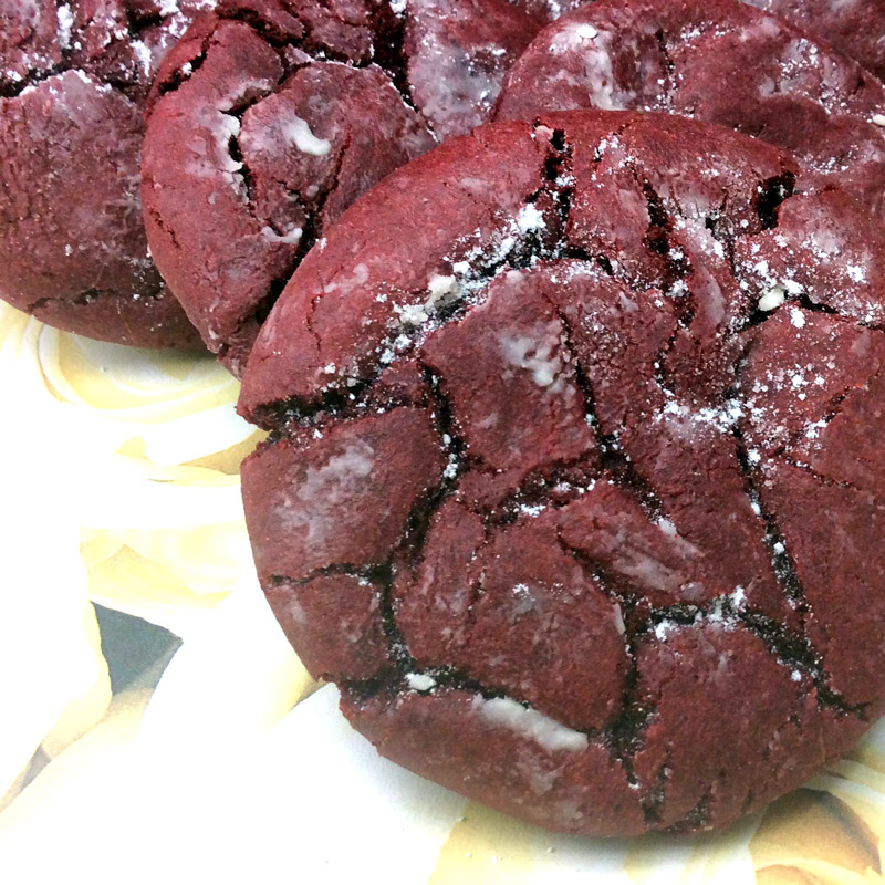 These delicious red velvet cookies are totally a comfort food! Try out this easy dessert recipe to serve with a side of vanilla ice cream, or to dip into your coffee