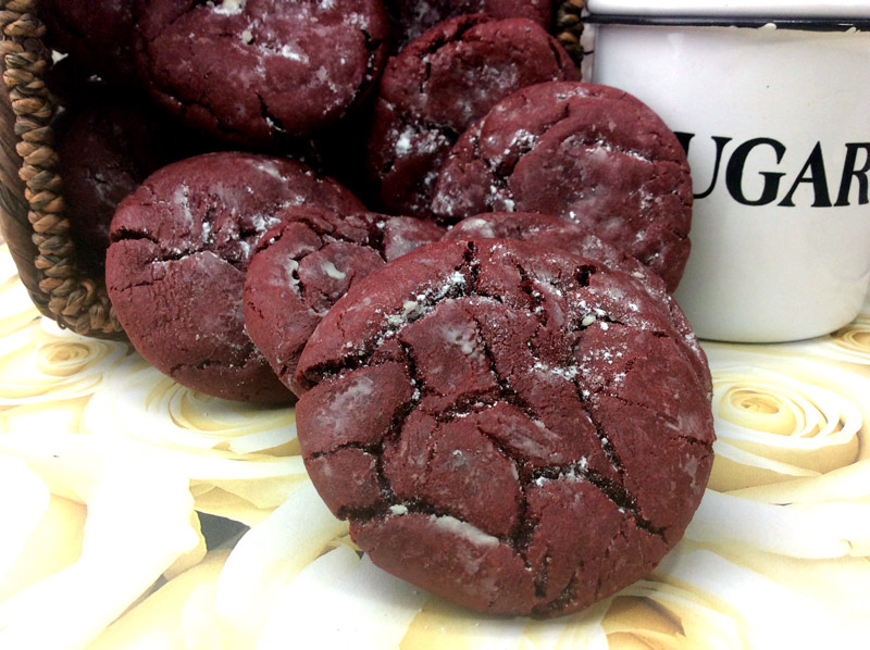 These delicious red velvet cookies are totally a comfort food! Try out this easy dessert recipe to serve with a side of vanilla ice cream, or to dip into your coffee