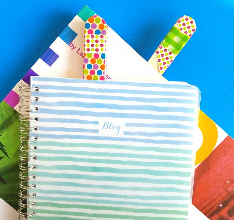 4 Easy Steps to Make DIY Bookmarks with Washi Tape and Craft Sticks