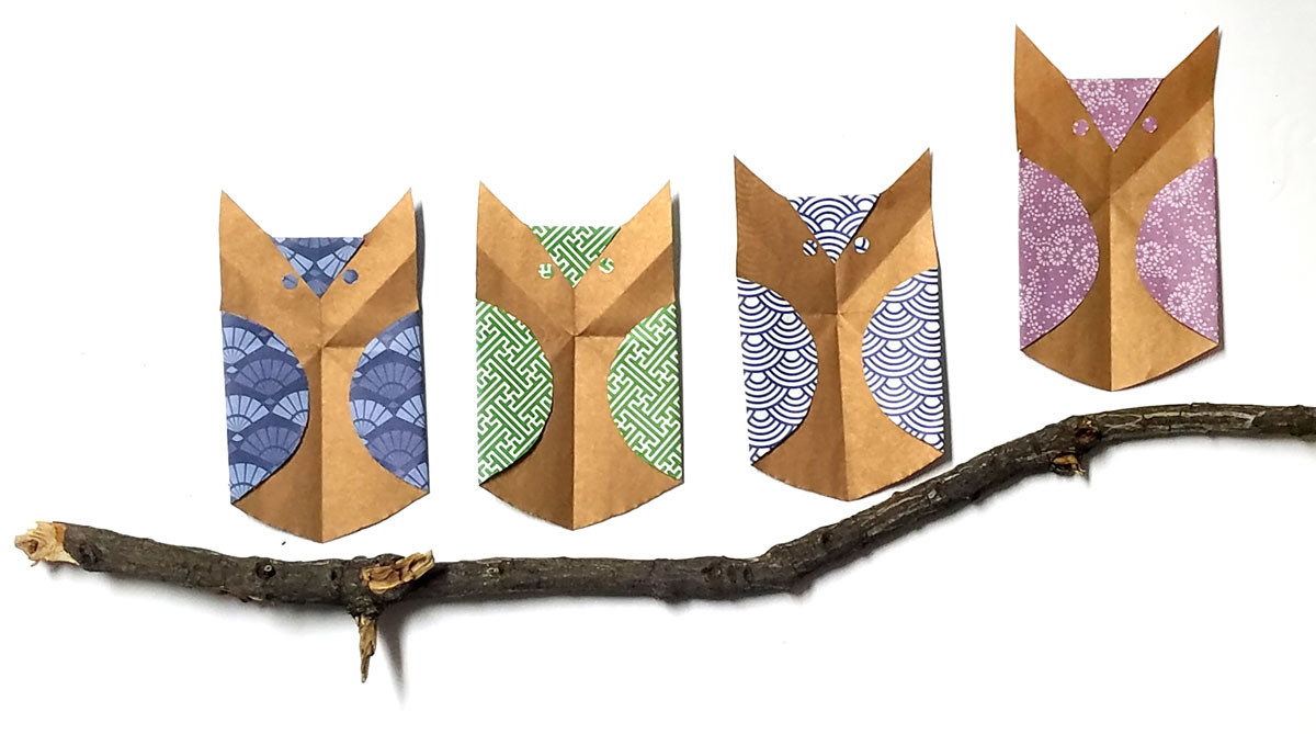 Download the free printable template to make this fun paper owl craft - it's super easy! This paper folding DIY can be used for decor, wall hangings, or just as an easy kids craft. Make a parliament of owls using a simple fold technique thta's not quite origami and not quite kirigami - these fun foldered papercraft templates made a beautiful woodland owl craft for autumn or any time of year!