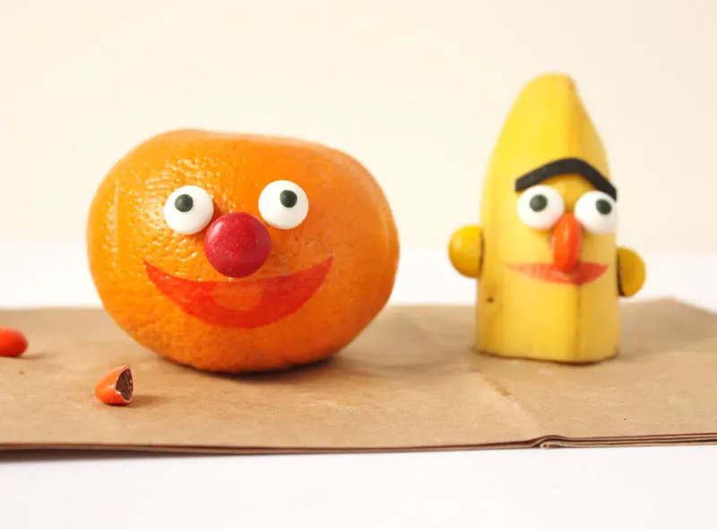 Make adorable Ernie and Bert snacks - perfect snack idea for picky kids who also happen to love Sesame Street! Great idea for a birthday party or for healthy school lunches.