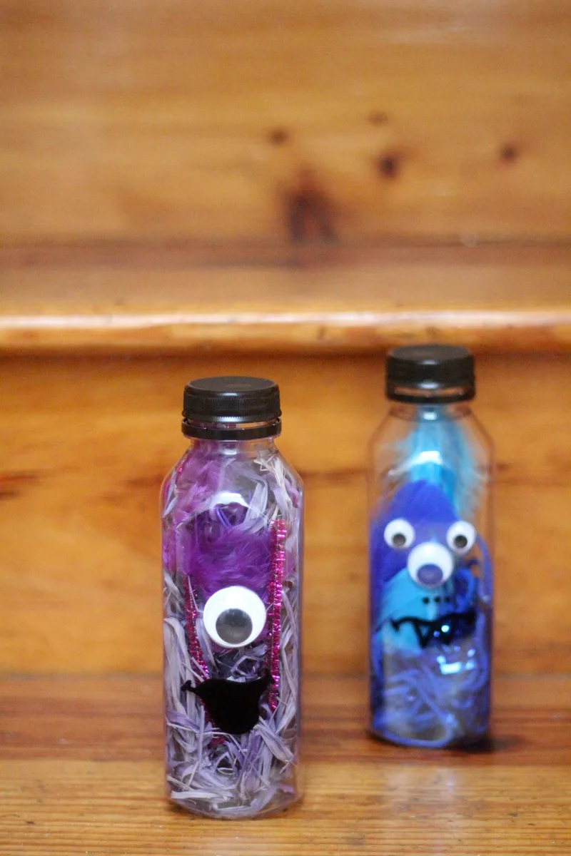 Make favorite color discovery bottles - a child-led activity that's perfect for teaching colors! This color activity for toddlers, preschoolers, and kindergarten is a great kid-made sensory bottle that will be played with for hours!
